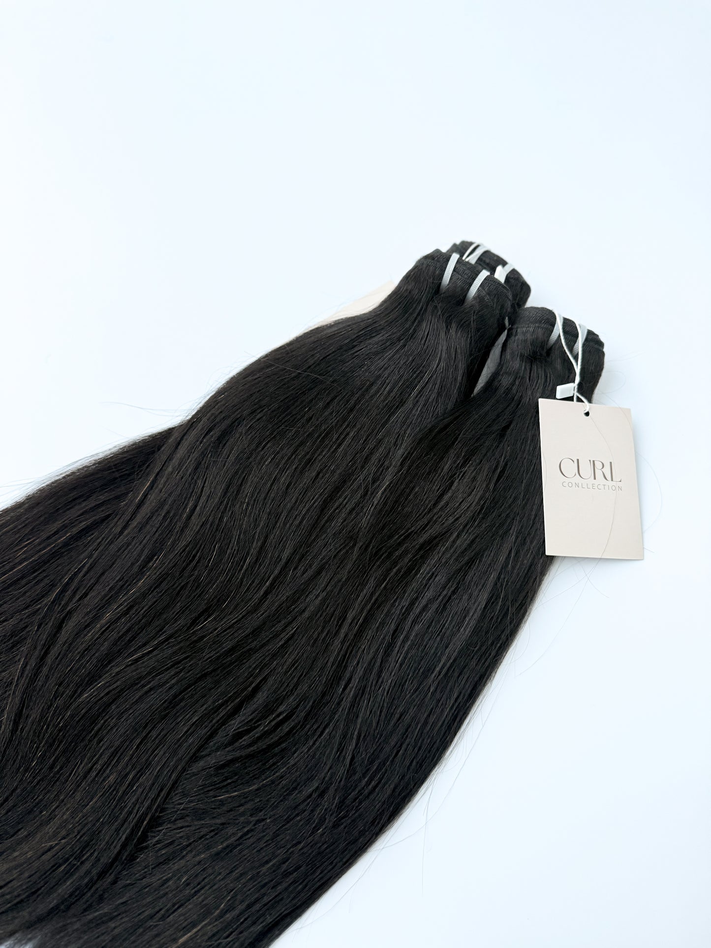 Close up of Yaki straight bundles, showing how texture has a smooth but natural finish 